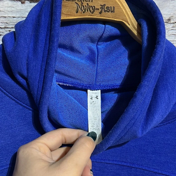 Under Amour blue pull  over hoodie size medium - Picture 5 of 9